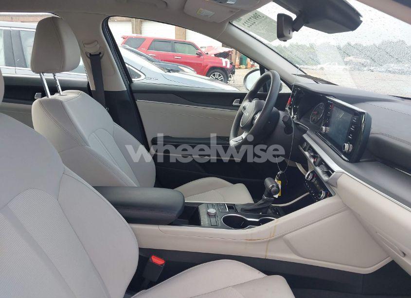 Photo 5 of 2022 Kia K5 LXS (VIN 5XXG14J26NG165172)