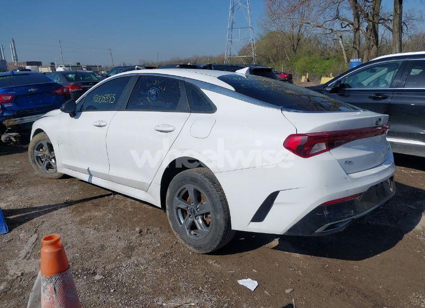 Photo 3 of 2021 Kia K5 LXS (VIN 5XXG14J27MG022651)