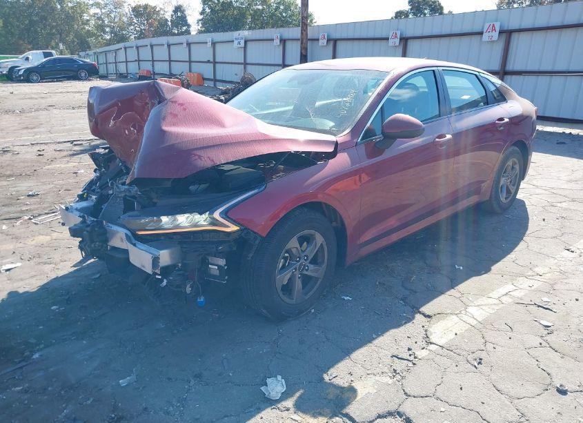 Photo 2 of 2022 Kia K5 LXS (VIN 5XXG14J27NG143066)