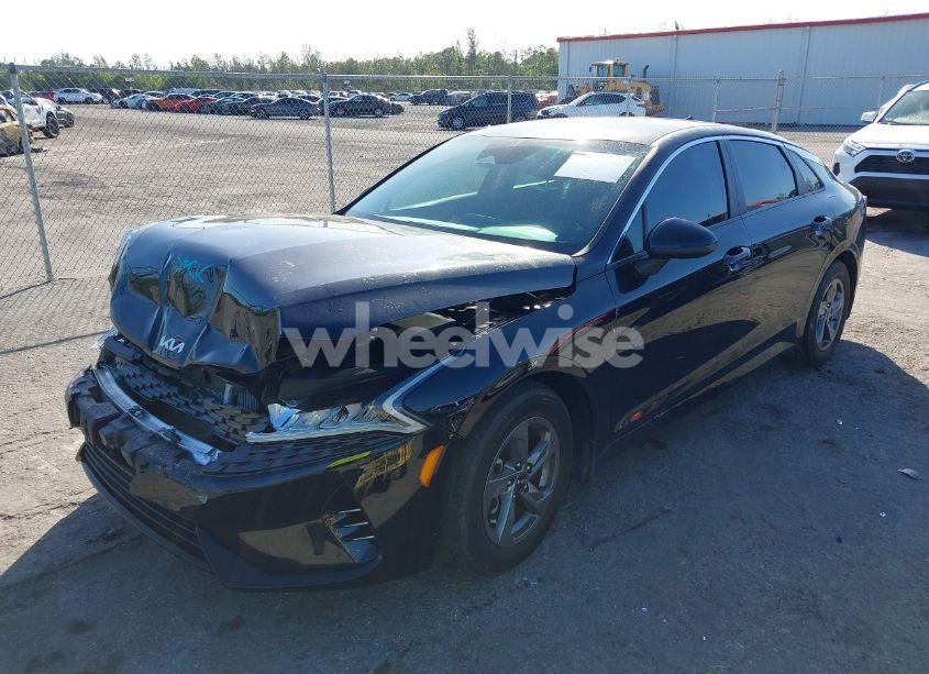 Photo 2 of 2023 Kia K5 LXS (VIN 5XXG14J27PG170688)