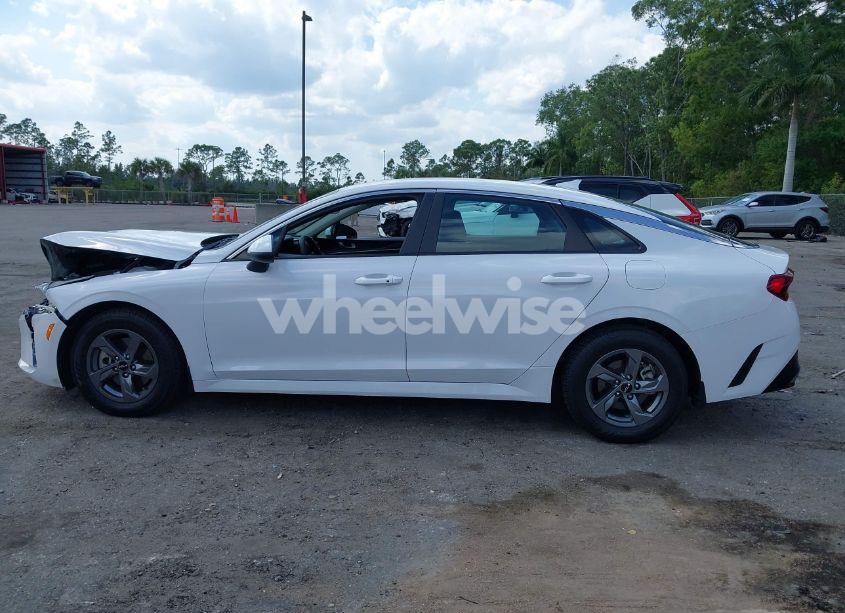 Photo 15 of 2024 Kia K5 LXS (VIN 5XXG14J27RG248700)