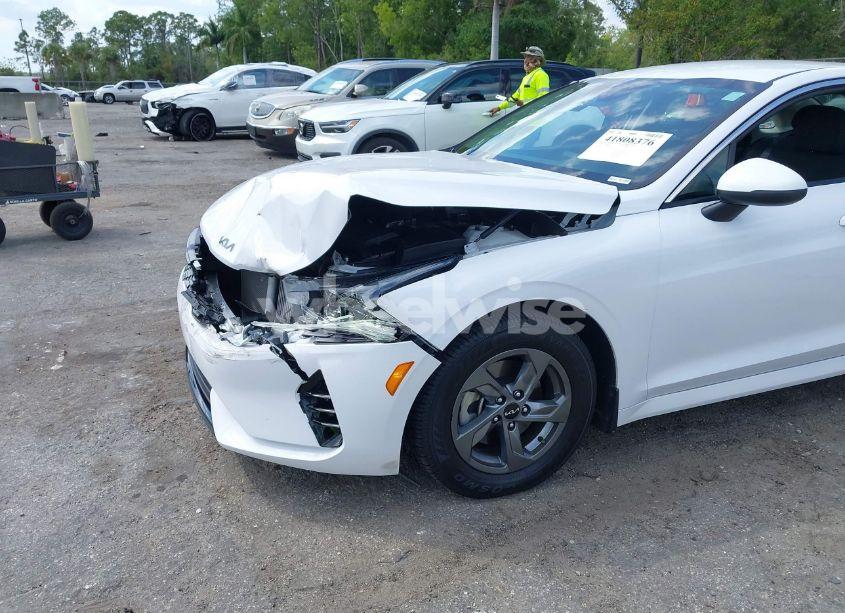 Photo 6 of 2024 Kia K5 LXS (VIN 5XXG14J27RG248700)
