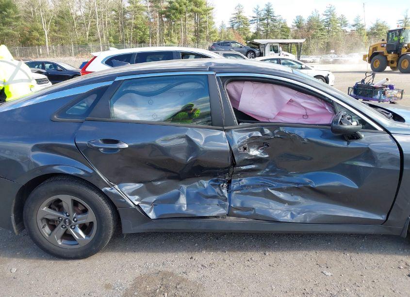 Photo 13 of 2021 Kia K5 LXS (VIN 5XXG14J28MG040561)