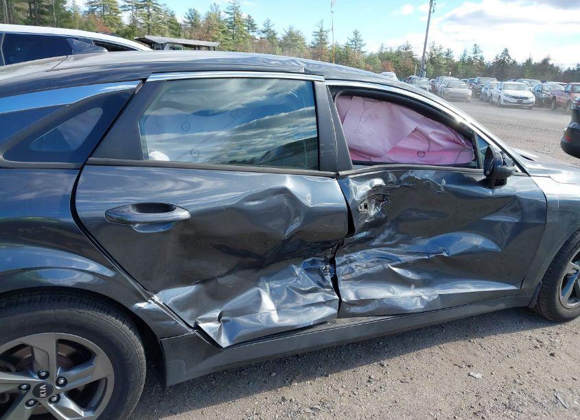 Photo 6 of 2021 Kia K5 LXS (VIN 5XXG14J28MG040561)