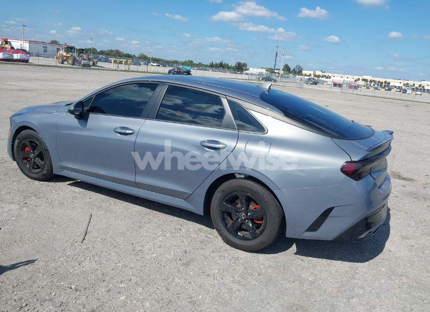 Photo 3 of 2021 Kia K5 LXS (VIN 5XXG14J28MG065914)