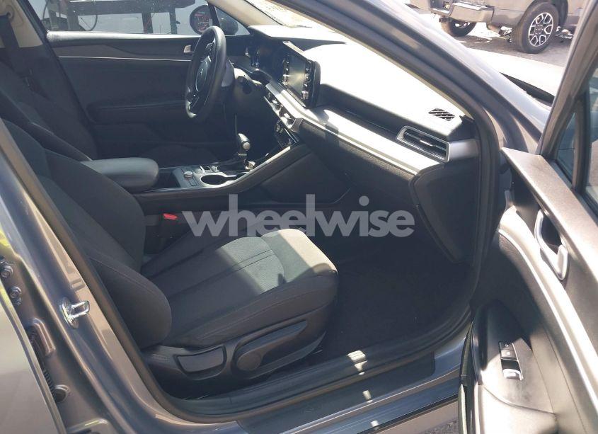 Photo 5 of 2021 Kia K5 LXS (VIN 5XXG14J28MG065914)