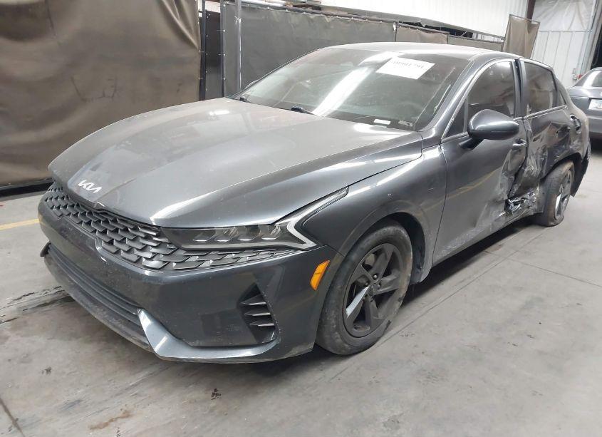 Photo 2 of 2022 Kia K5 LXS (VIN 5XXG14J28NG091253)