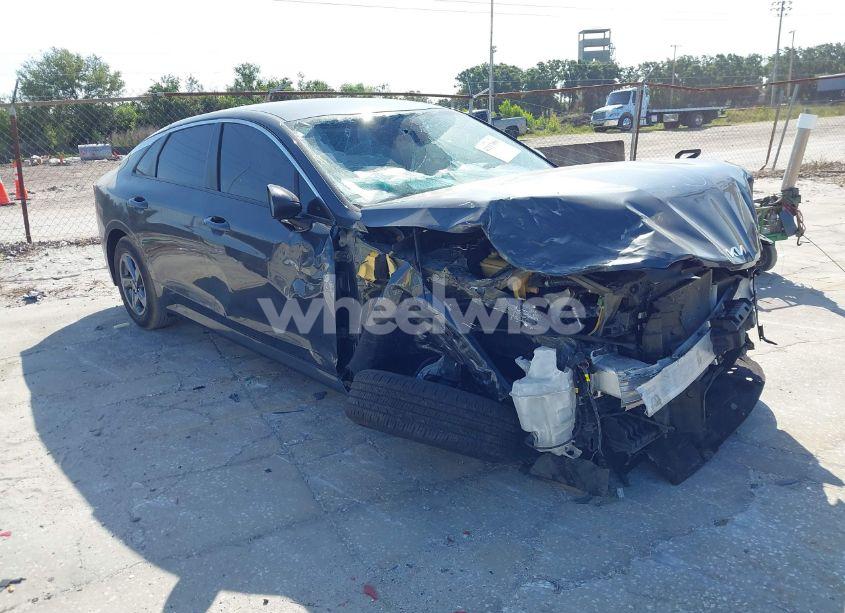 2022 Kia K5 LXS (VIN 5XXG14J28NG113817) main photo