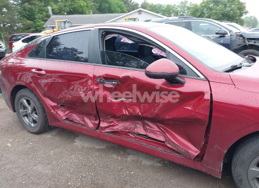 Photo 6 of 2021 Kia K5 LXS (VIN 5XXG14J29MG010260)