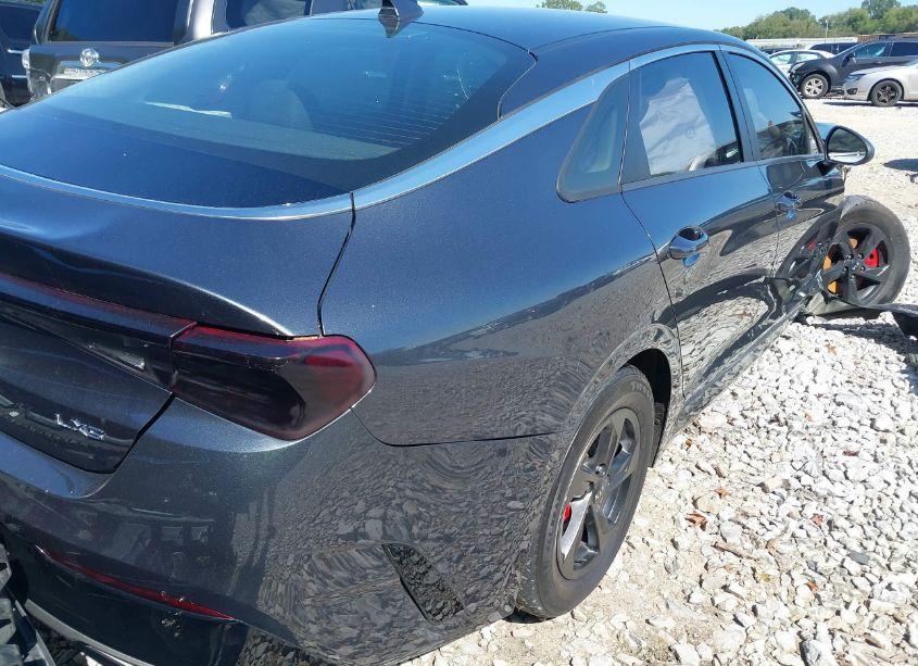 Photo 4 of 2021 Kia K5 LXS (VIN 5XXG14J29MG047759)