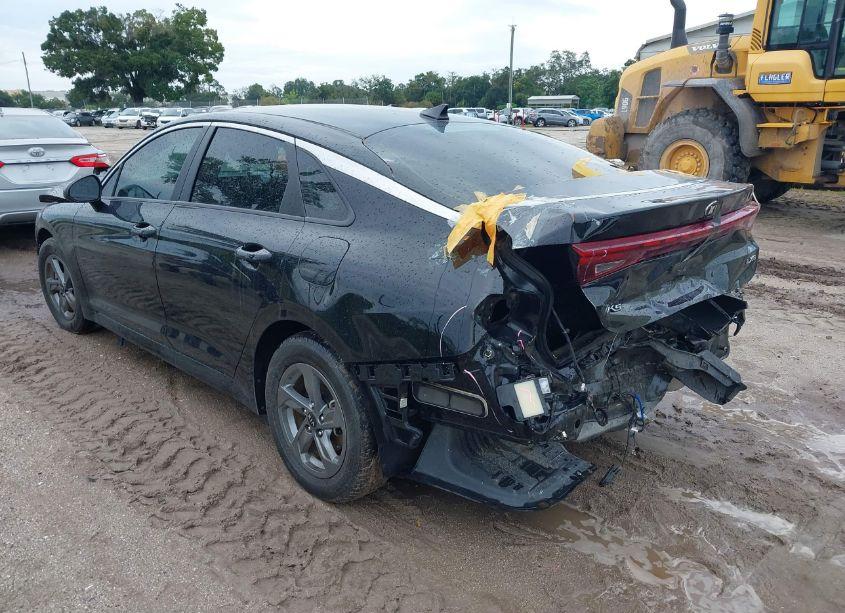 Photo 3 of 2021 Kia K5 LXS (VIN 5XXG14J29MG058633)