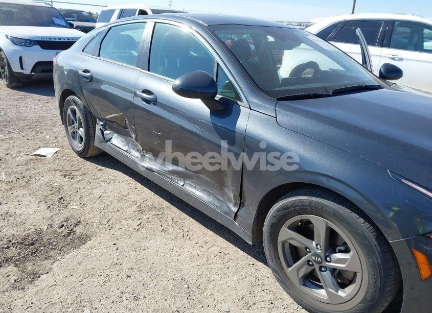 Photo 6 of 2021 Kia K5 LXS (VIN 5XXG14J29MG073133)