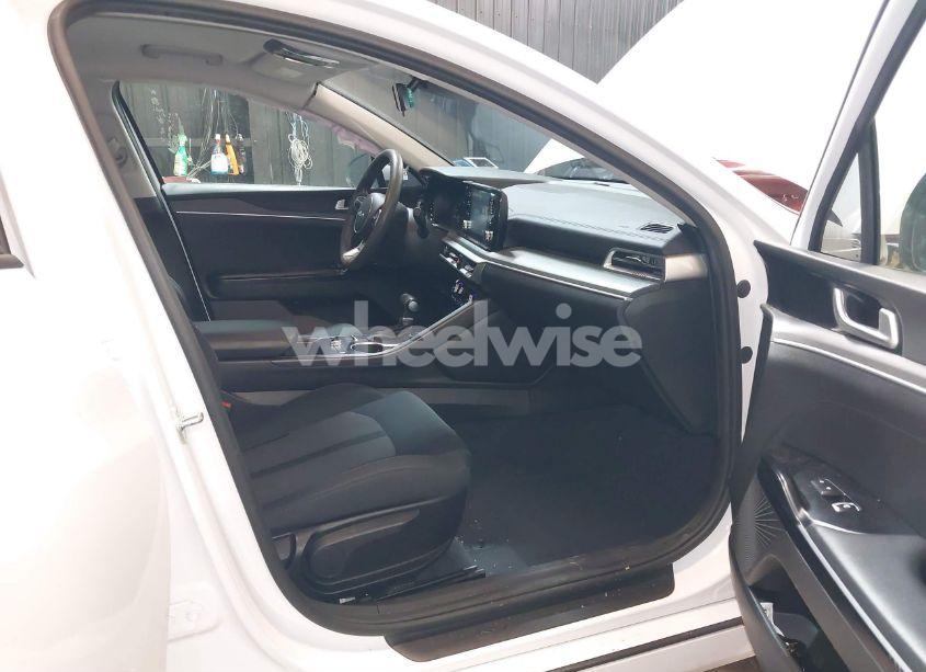 Photo 5 of 2022 Kia K5 LXS (VIN 5XXG14J29NG095831)