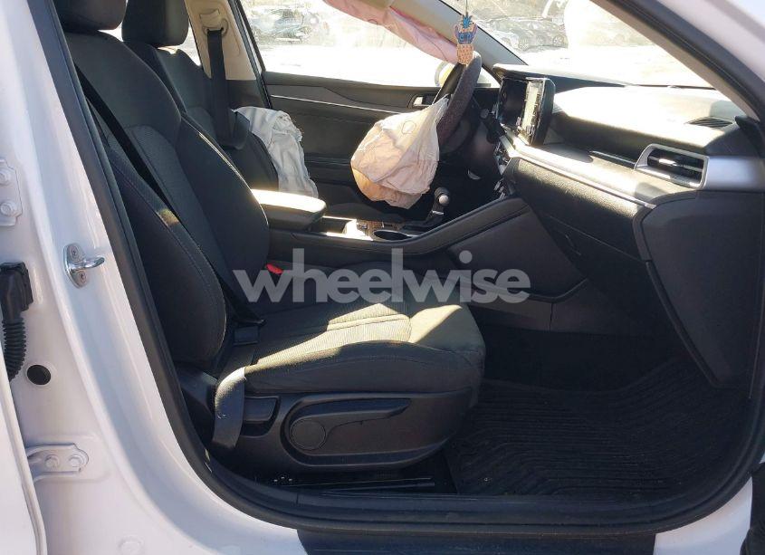 Photo 5 of 2021 Kia K5 LXS (VIN 5XXG14J2XMG048175)