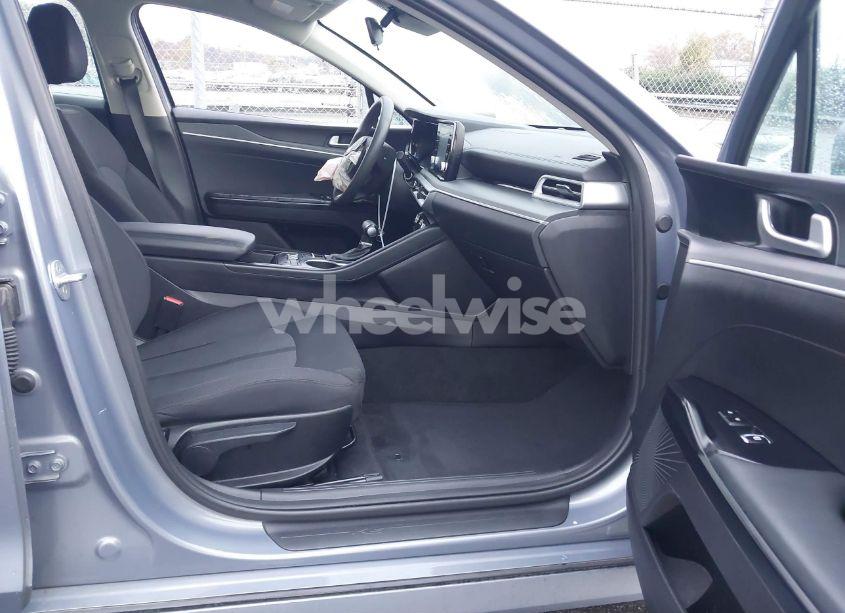 Photo 5 of 2021 Kia K5 LXS (VIN 5XXG14J2XMG069642)