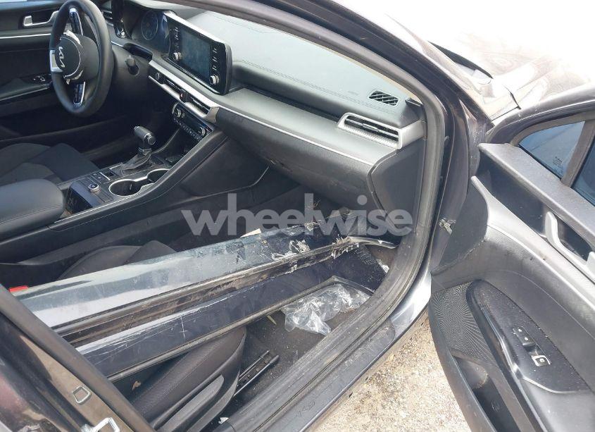 Photo 5 of 2022 Kia K5 LXS (VIN 5XXG14J2XNG086913)