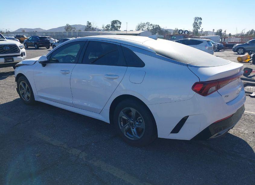 Photo 3 of 2022 Kia K5 LXS (VIN 5XXG14J2XNG126858)