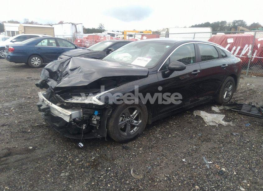 Photo 2 of 2022 Kia K5 LXS (VIN 5XXG14J2XNG132143)