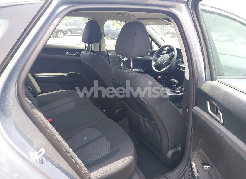 Photo 8 of 2023 Kia K5 LXS (VIN 5XXG14J2XPG175657)