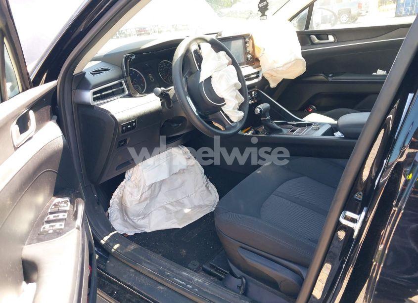 Photo 5 of 2023 Kia K5 LXS (VIN 5XXG14J2XPG212903)