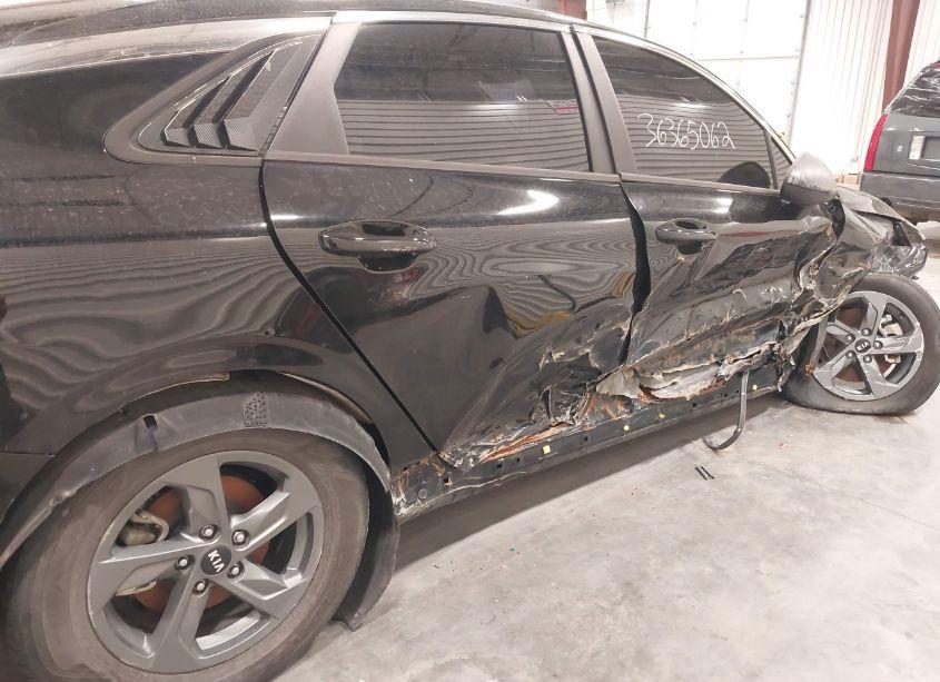 Photo 18 of 2021 Kia K5 LX (VIN 5XXG24J21MG016759)