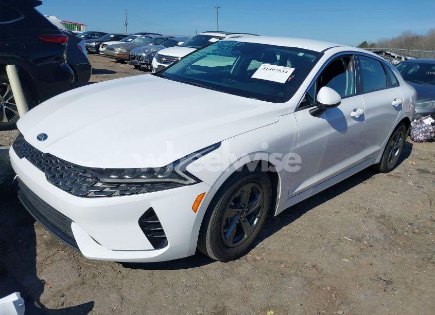 Photo 2 of 2021 Kia K5 LX (VIN 5XXG24J22MG022358)