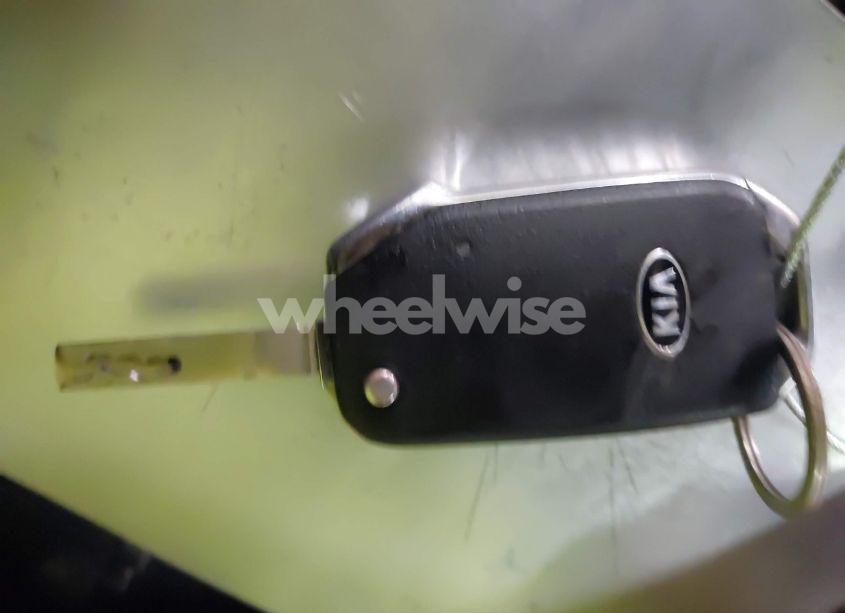 Photo 11 of 2021 Kia K5 LX (VIN 5XXG24J23MG006041)