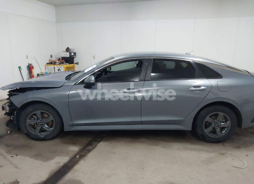 Photo 15 of 2021 Kia K5 LX (VIN 5XXG24J23MG006041)