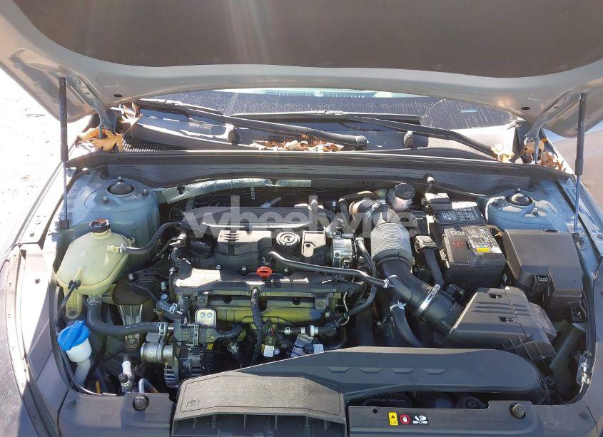 Photo 10 of 2021 Kia K5 LX (VIN 5XXG24J25MG024282)