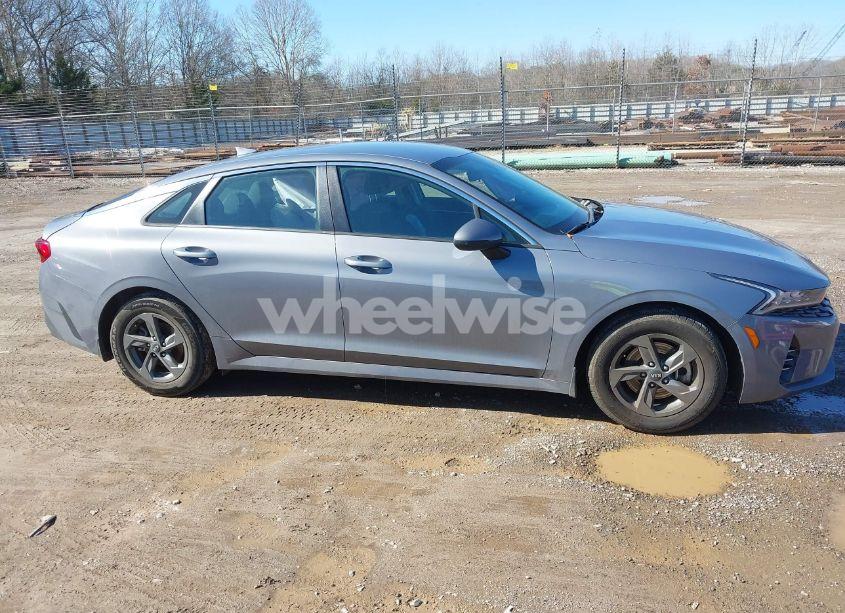 Photo 13 of 2021 Kia K5 LX (VIN 5XXG24J25MG024282)