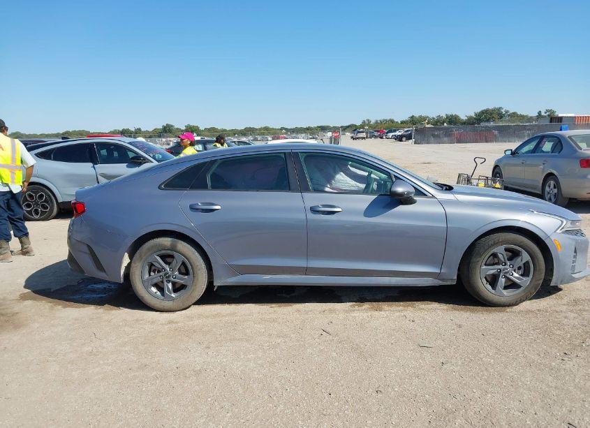 Photo 13 of 2022 Kia K5 LX (VIN 5XXG24J27NG107228)