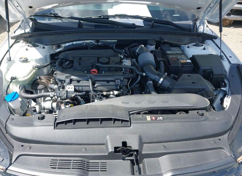 Photo 10 of 2021 Kia K5 LX (VIN 5XXG24J29MG014354)