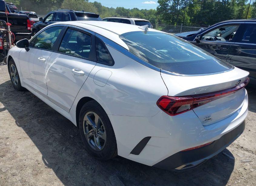 Photo 3 of 2021 Kia K5 LX (VIN 5XXG24J29MG014354)