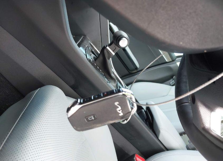 Photo 11 of 2022 Kia K5 EX (VIN 5XXG34J20NG087790)