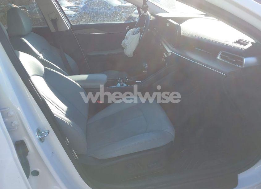 Photo 5 of 2022 Kia K5 EX (VIN 5XXG34J20NG160429)