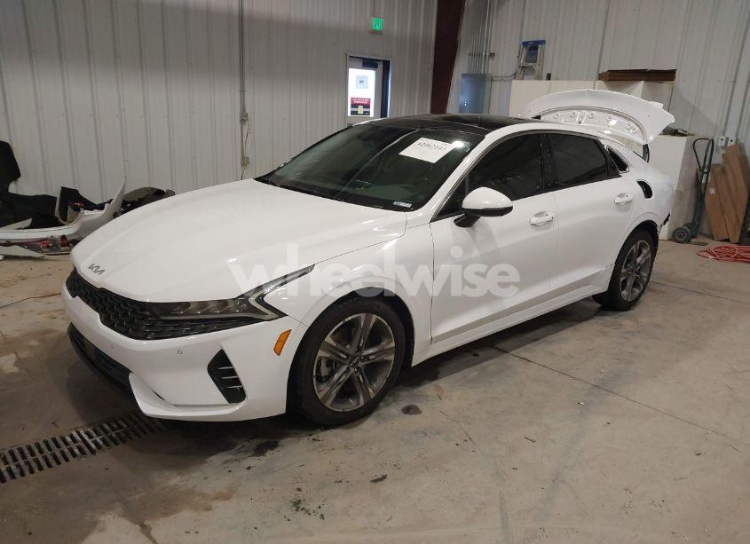 Photo 2 of 2022 Kia K5 EX (VIN 5XXG34J21NG146670)