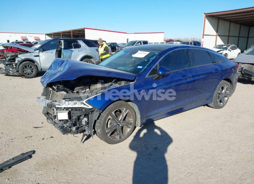 Photo 2 of 2021 Kia K5 EX (VIN 5XXG34J22MG036869)