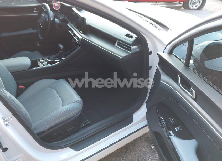 Photo 5 of 2024 Kia K5 EX (VIN 5XXG34J25RG228696)