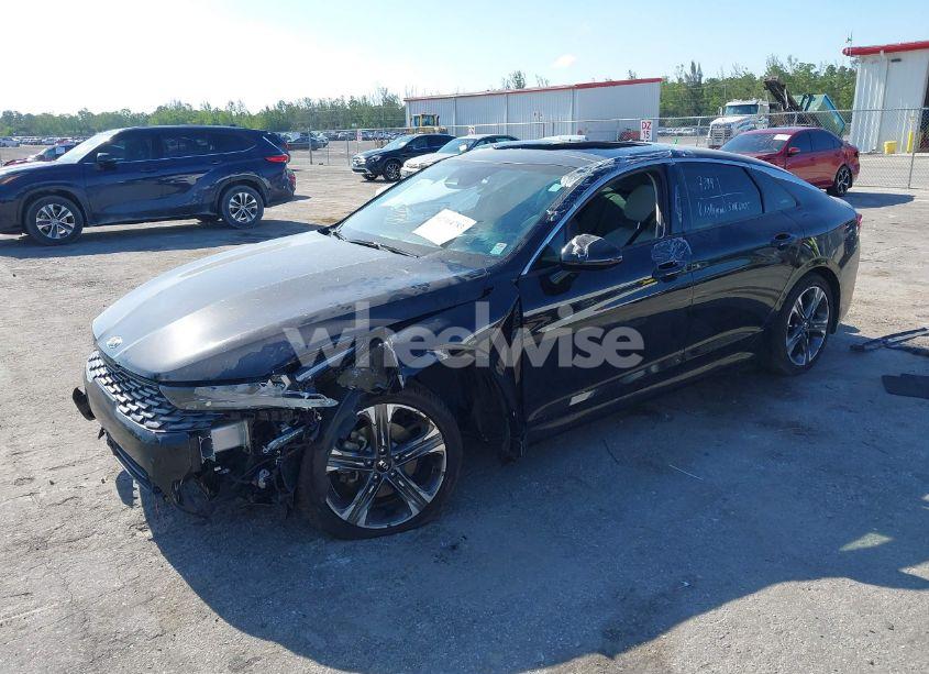 Photo 2 of 2021 Kia K5 EX (VIN 5XXG34J26MG032503)