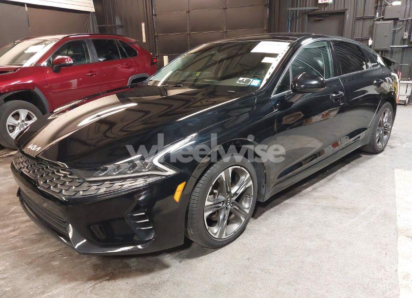 Photo 2 of 2021 Kia K5 EX (VIN 5XXG34J26MG038818)