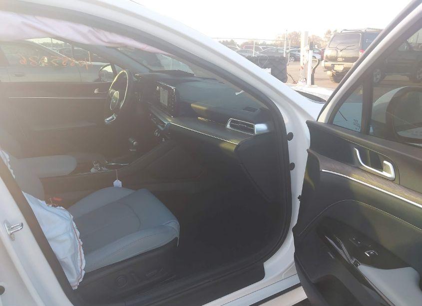 Photo 5 of 2024 Kia K5 EX (VIN 5XXG34J26RG229484)