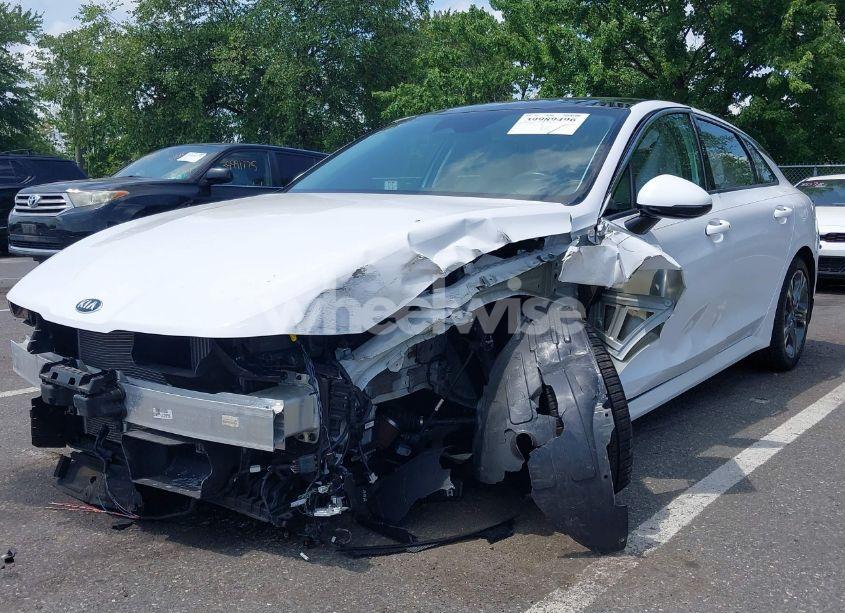 Photo 2 of 2021 Kia K5 EX (VIN 5XXG34J27MG065199)