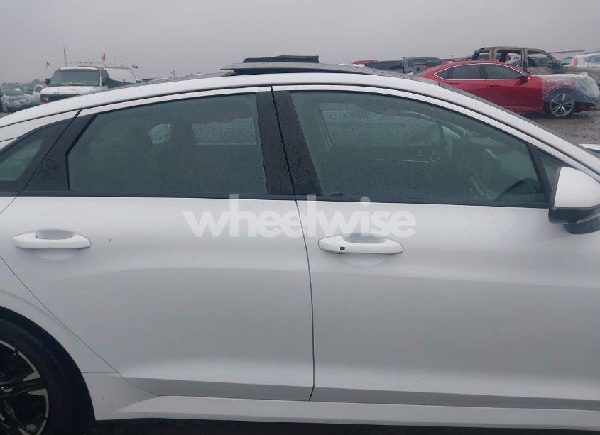 Photo 14 of 2024 Kia K5 EX (VIN 5XXG34J27RG262302)