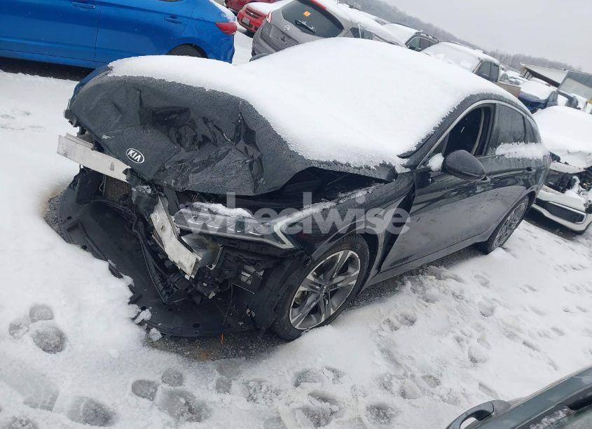 Photo 2 of 2021 Kia K5 EX (VIN 5XXG34J28MG065132)