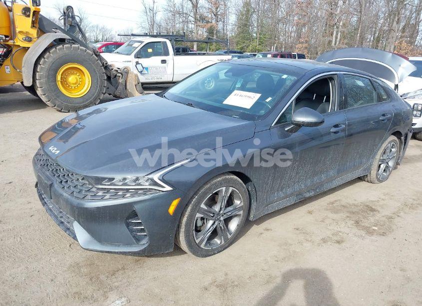 Photo 2 of 2022 Kia K5 EX (VIN 5XXG34J28NG115965)