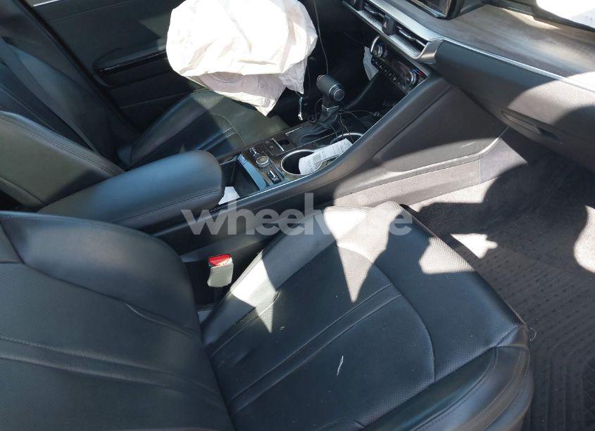 Photo 5 of 2021 Kia K5 EX (VIN 5XXG34J2XMG043956)