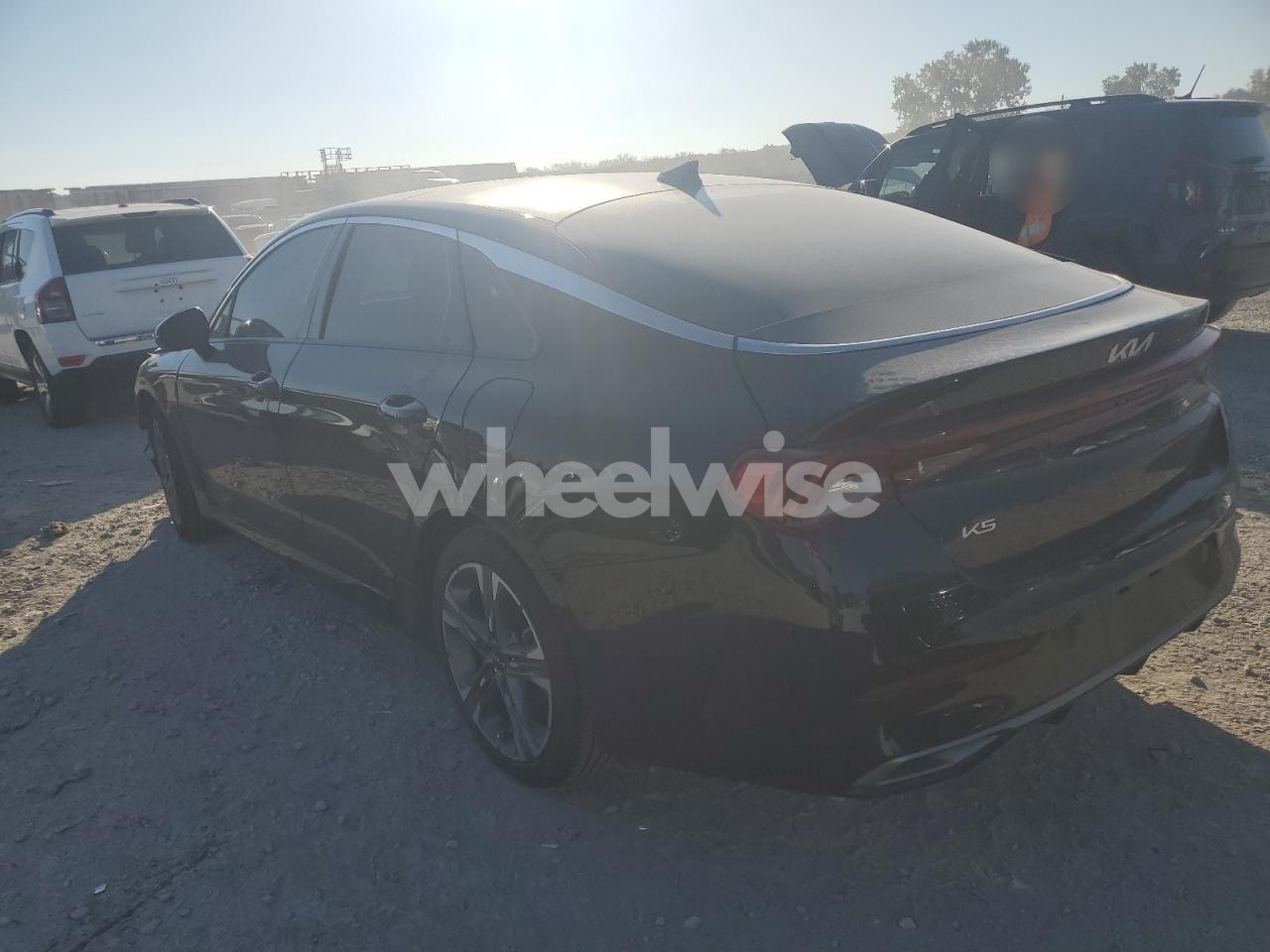 Photo 2 of 2024 KIA K5 EX (VIN 5XXG34J2XRG234266)