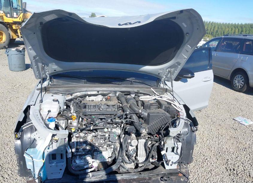 Photo 10 of 2024 Kia K5 GT (VIN 5XXG44J82RG240581)