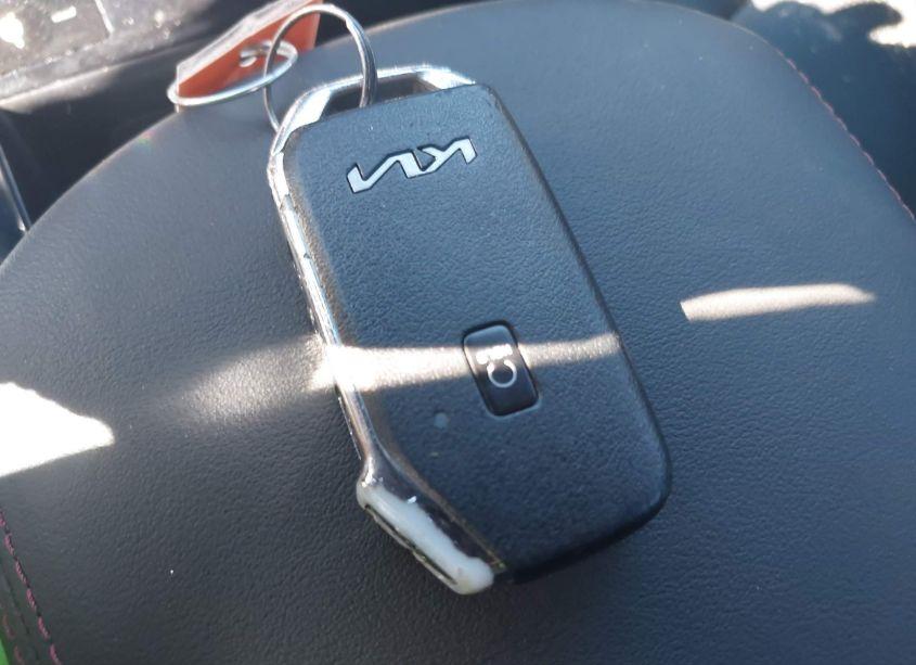 Photo 11 of 2022 Kia K5 GT (VIN 5XXG44J83NG160698)