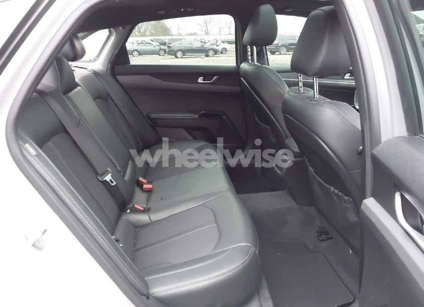 Photo 8 of 2022 Kia K5 GT-LINE (VIN 5XXG64J21NG109030)